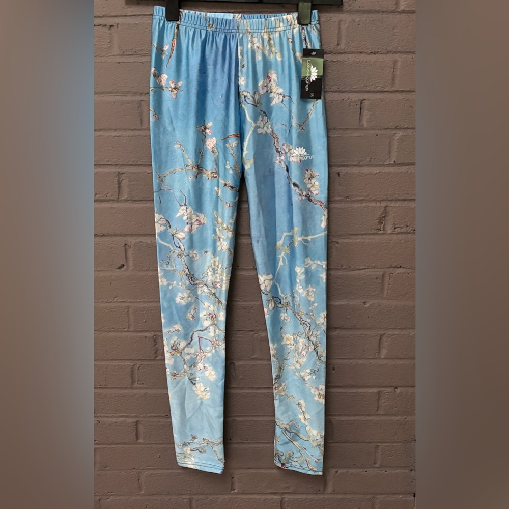Lotus Leggings  NWT  S